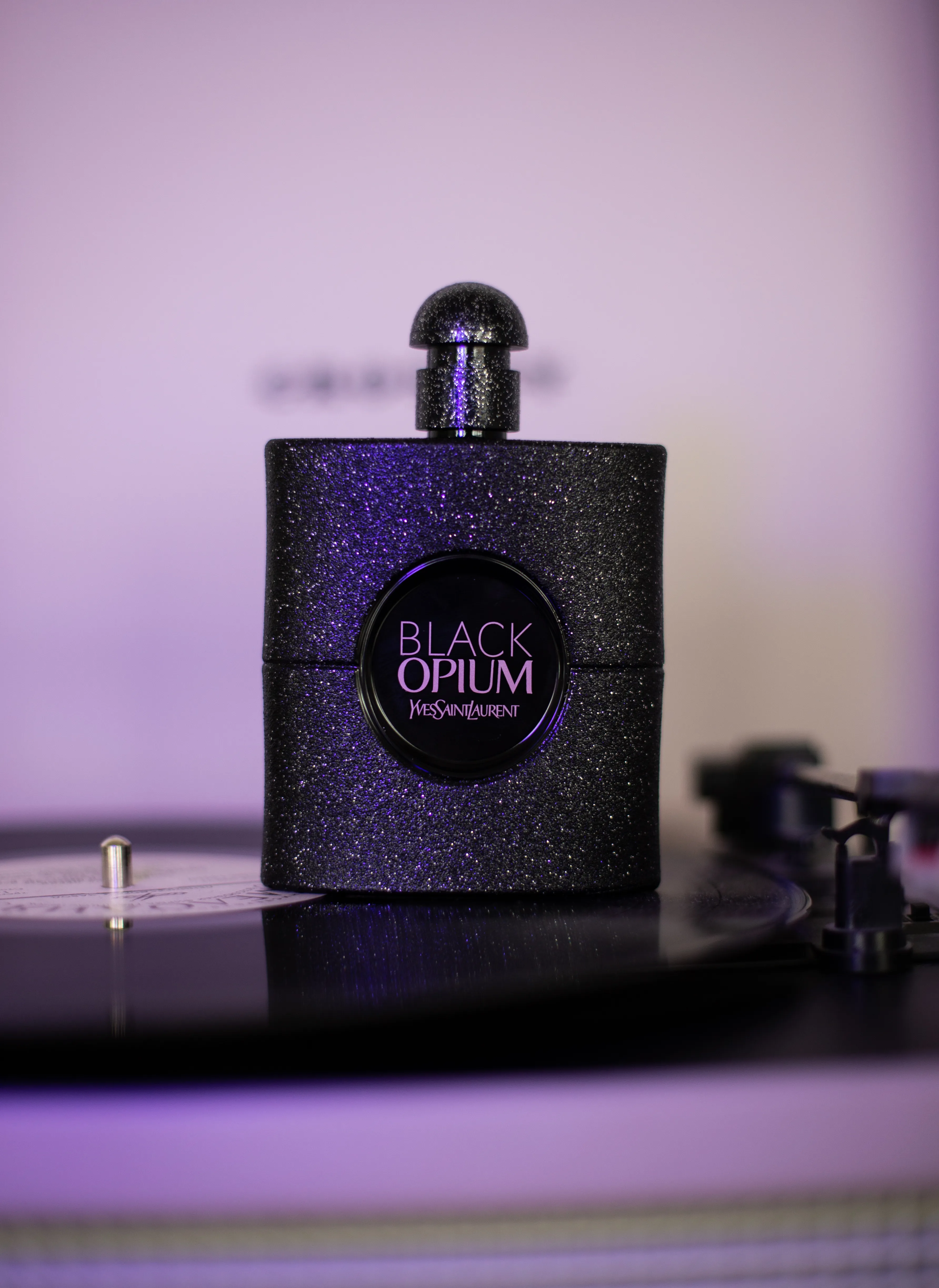 Yves Saint Laurent Black Opium Eau de Parfum Extreme парфюмерная