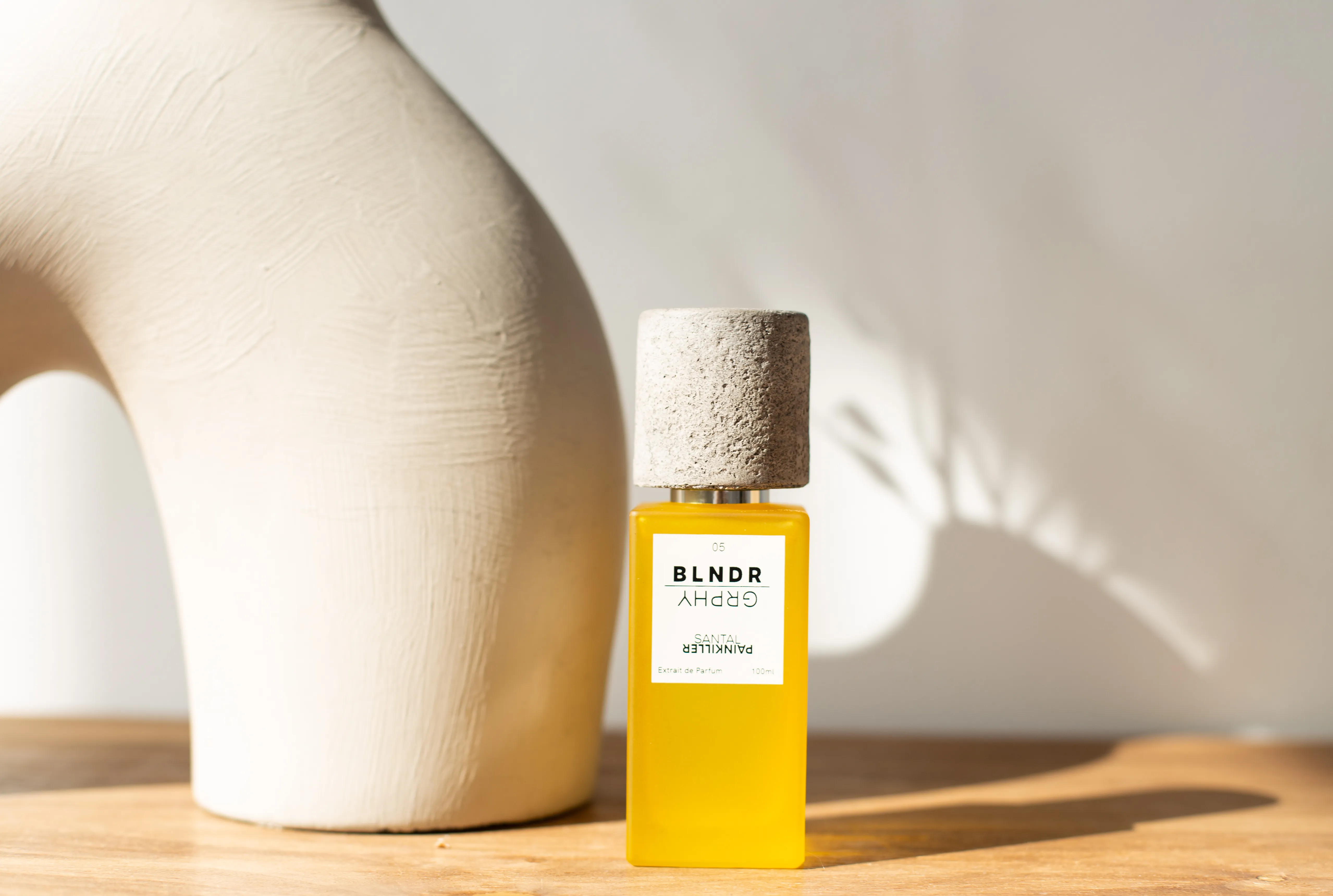 BLNDR GRPHY 05 Santal Painkiller