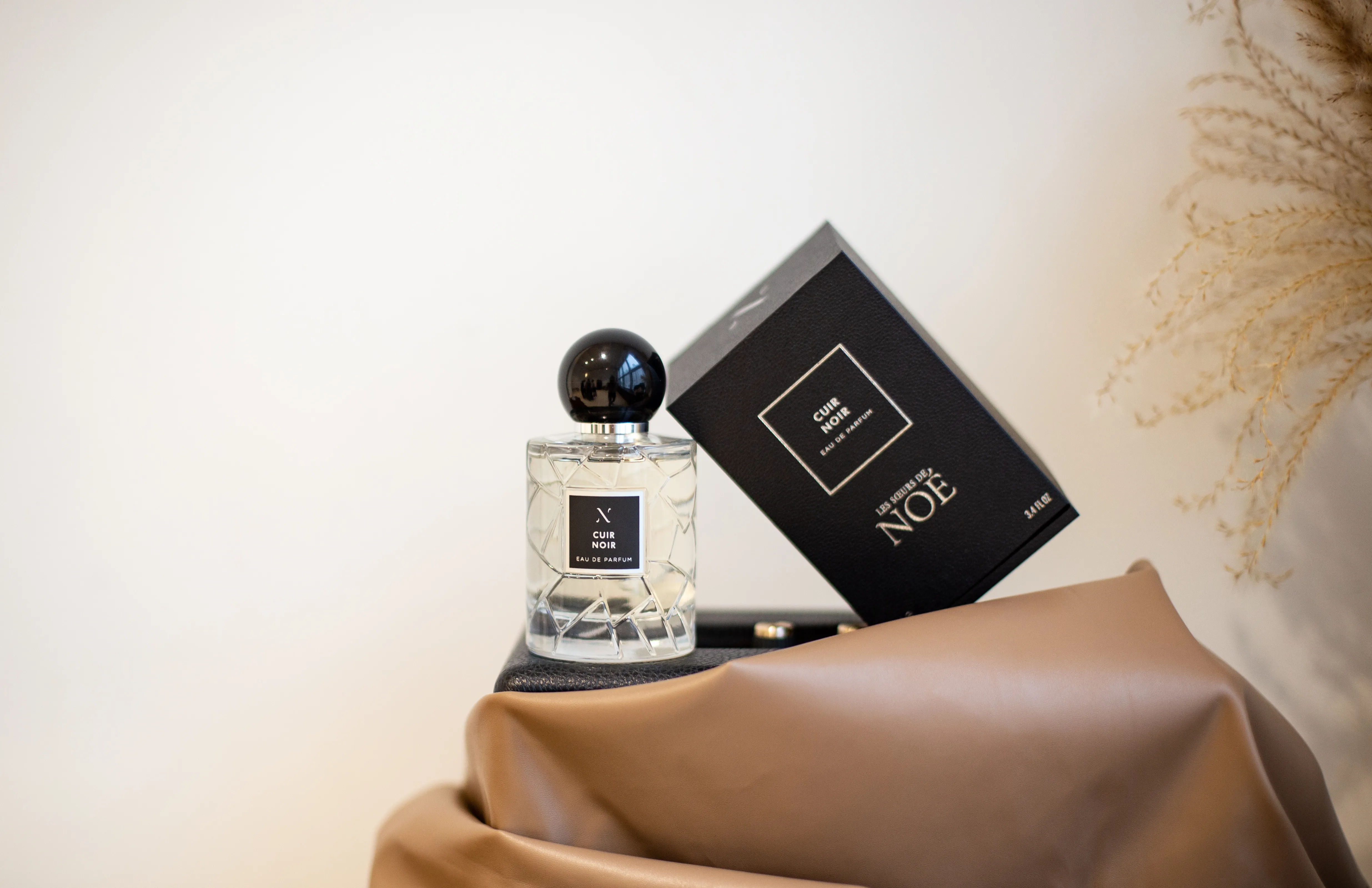 Les Soeurs de Noe Cuir Noir 