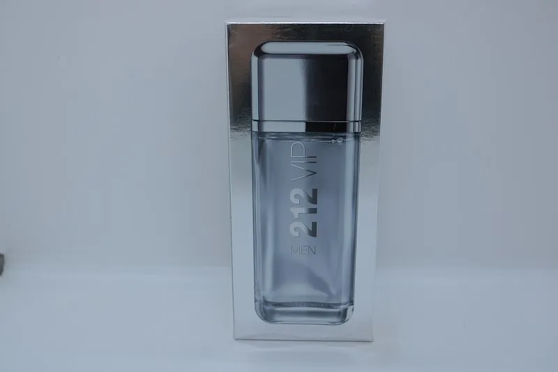 Carolina Herrera 212 VIP men туалетная вода