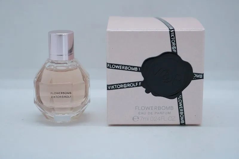Viktor & Rolf Flowerbomb парфюмерная вода