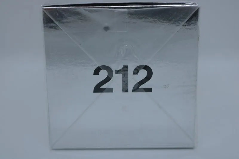 Carolina Herrera 212 VIP men туалетная вода