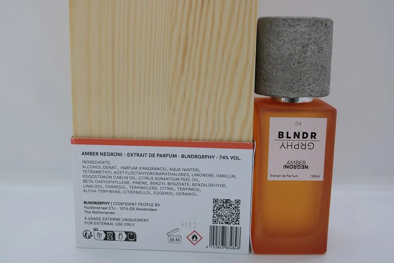 BLNDR GRPHY 04 Amber Negroni