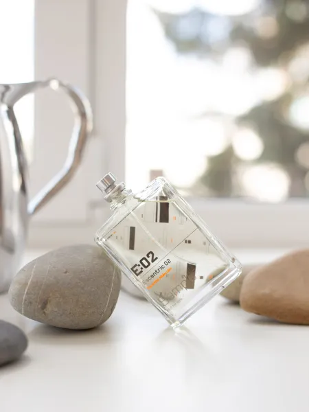 Escentric Molecules Escentric 02