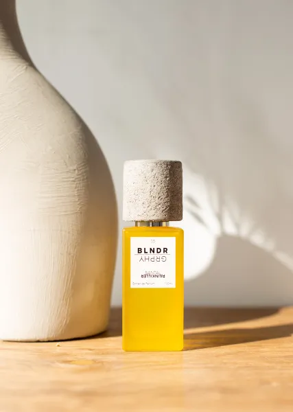 BLNDR GRPHY 05 Santal Painkiller