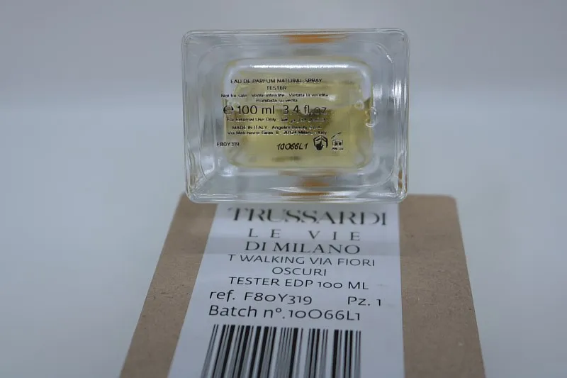 Trussardi Walking on Via Fiori Oscuri парфюмерная вода