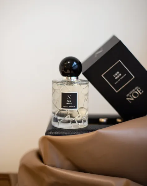 Les Soeurs de Noe Cuir Noir 