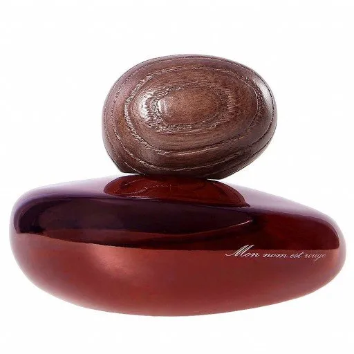 Majda Bekkali Mon Nom Est Rouge