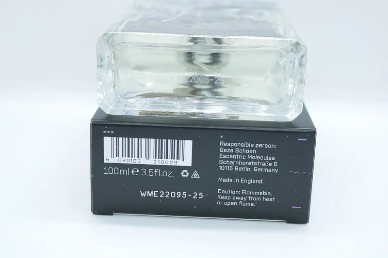 Escentric Molecules Molecule 01