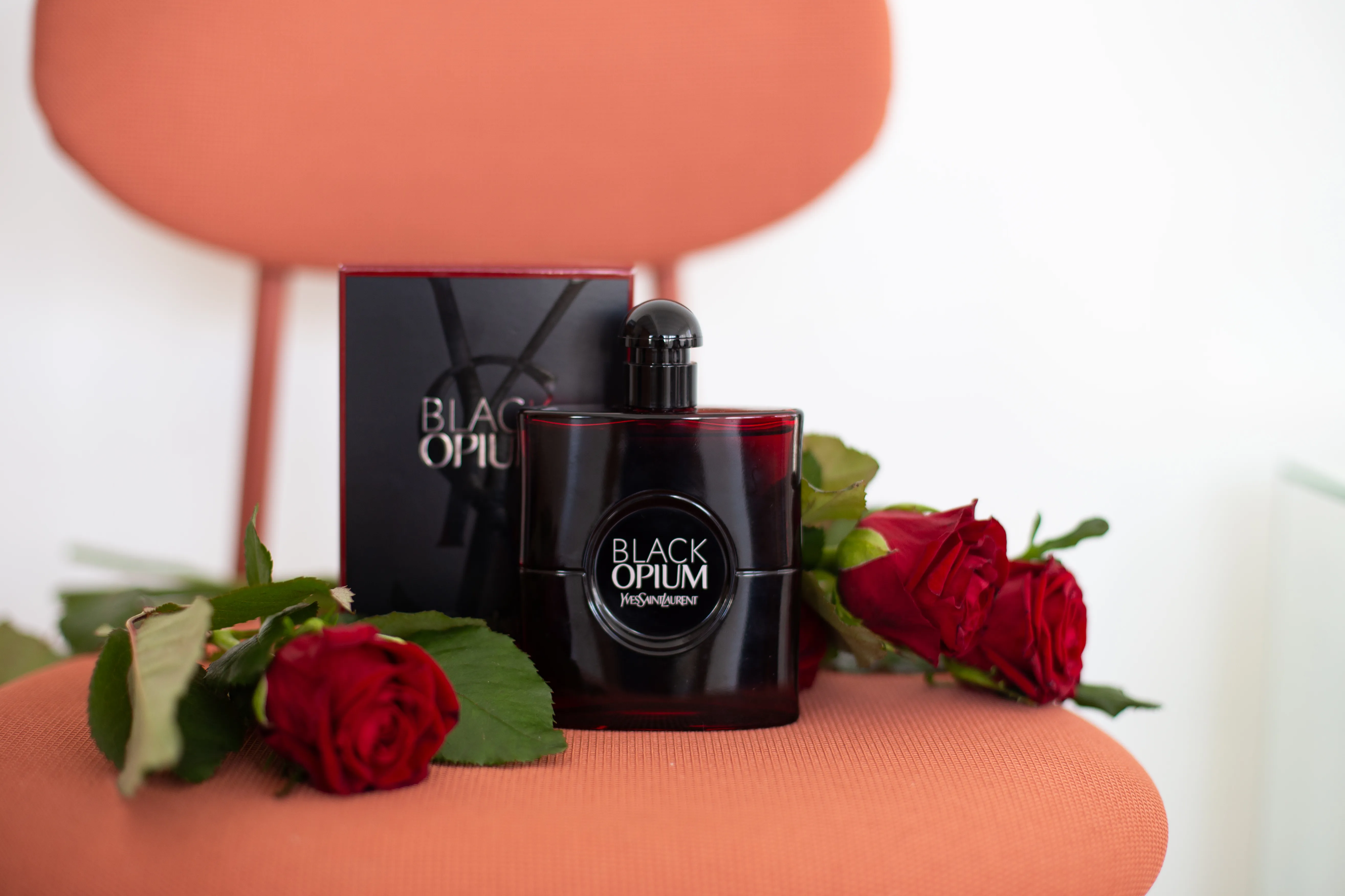 Yves Saint Laurent Black Opium Over Red