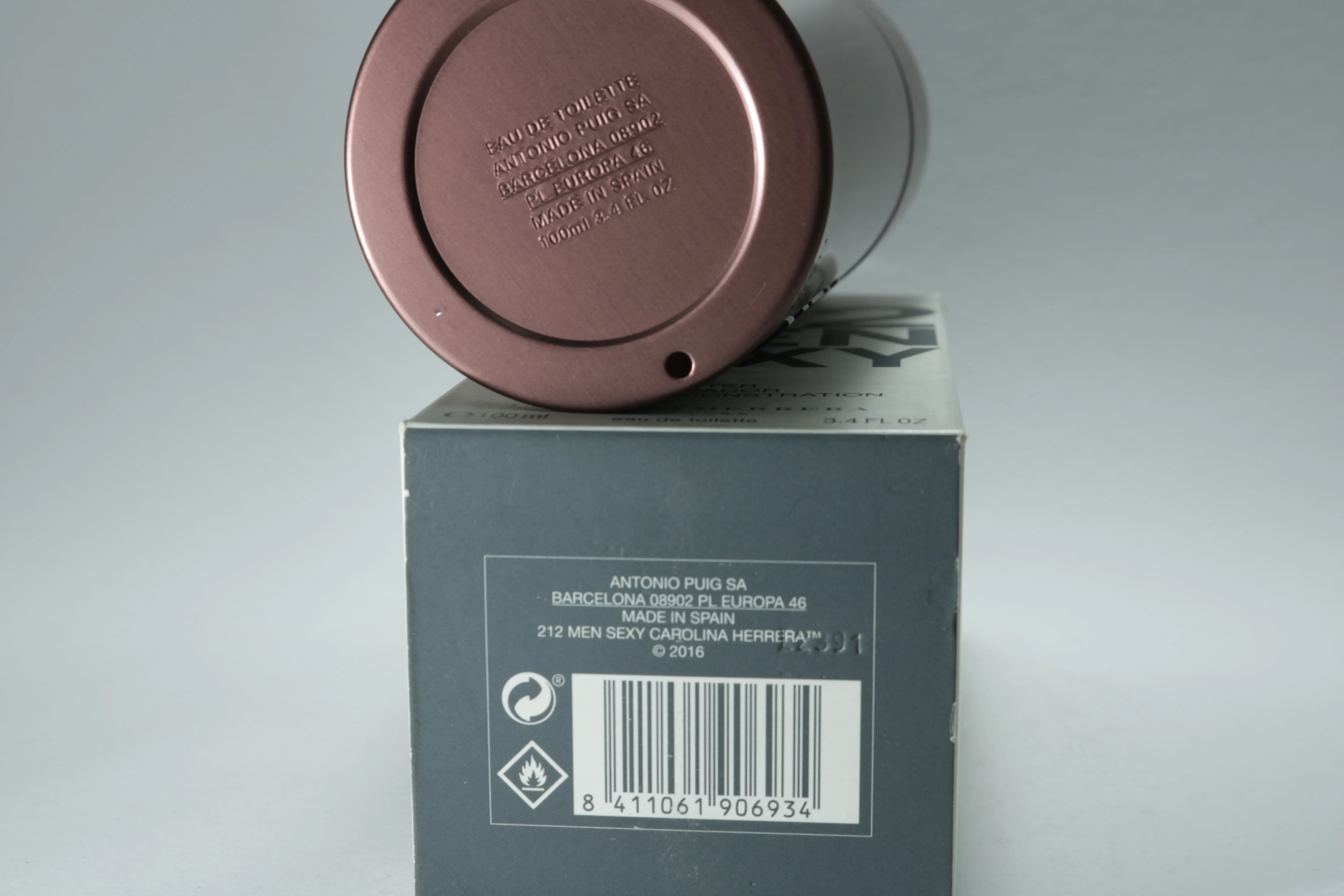 Carolina Herrera 212 sexy men туалетная вода