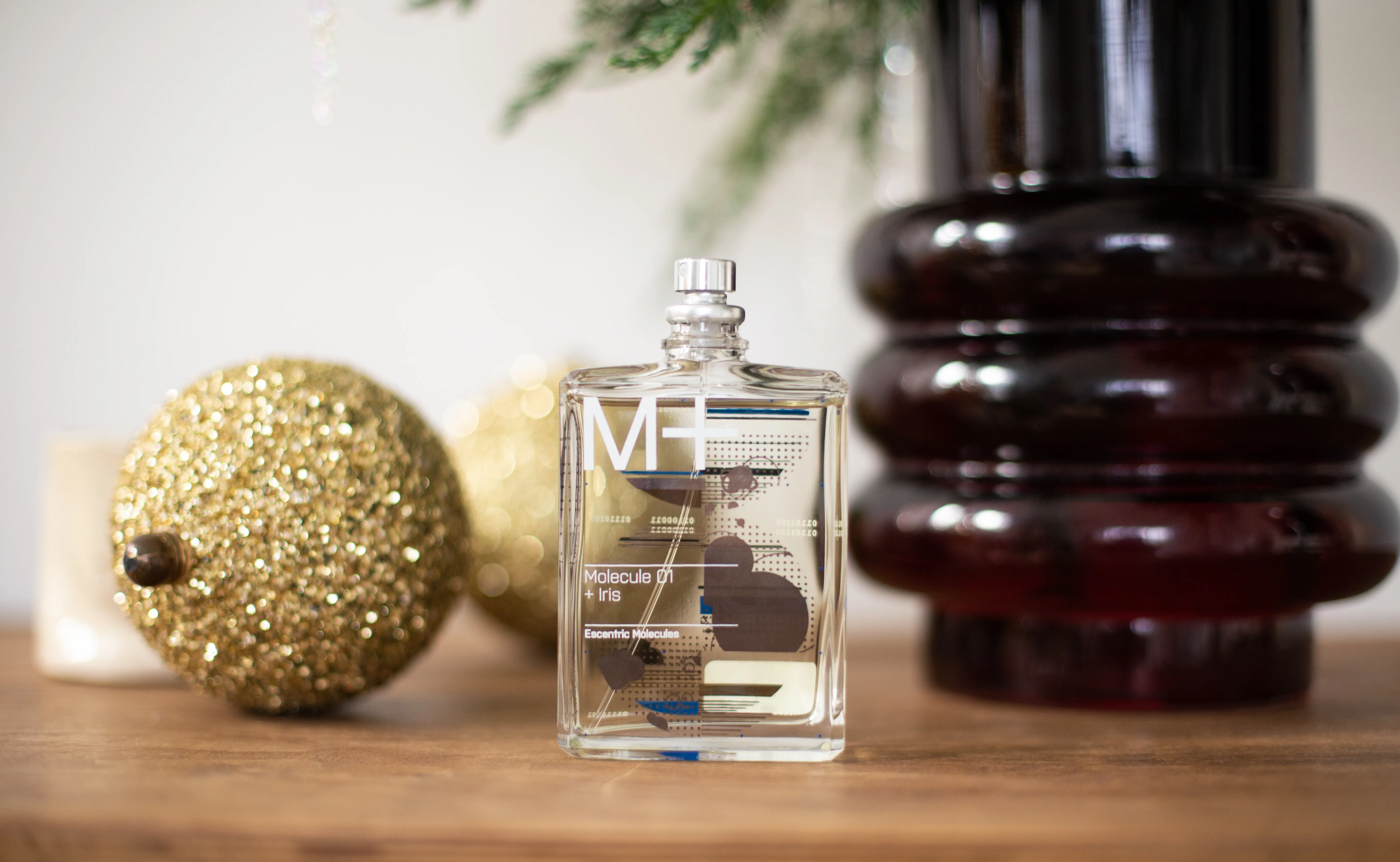 Escentric Molecules Molecule 01 + Iris туалетная вода