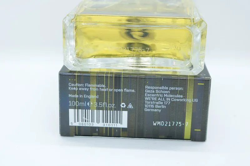 Escentric Molecules Molecule 03