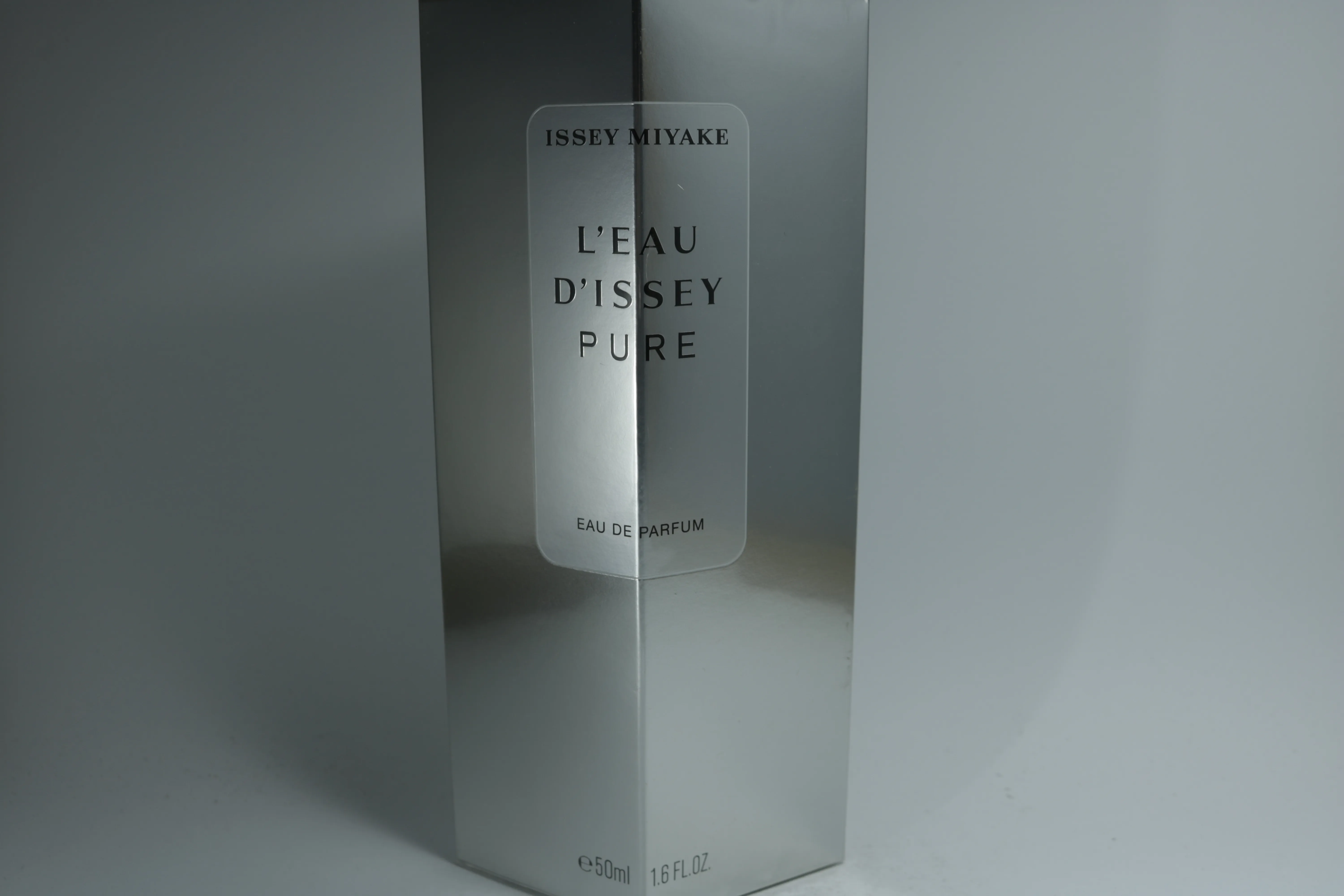 Issey Miyake L`Eau d`Issey Pure парфюмерная вода