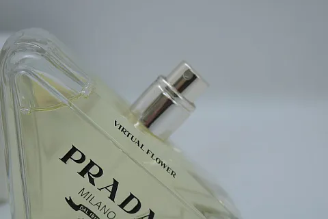 Prada Paradoxe Virtual Flower