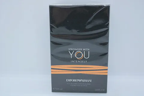 Giorgio Armani Stronger With You Intensely