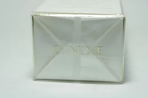 Clinique Aromatics in White