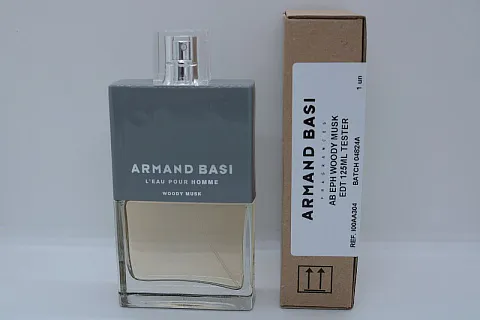 Armand Basi L’Eau Pour Homme Woody Musk