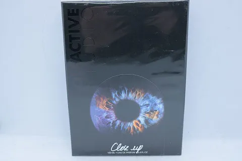 Olfactive Studio Close Up