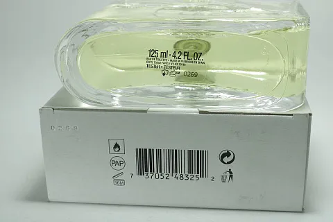 Lacoste Essential