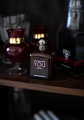 Giorgio Armani Stronger With You Parfum