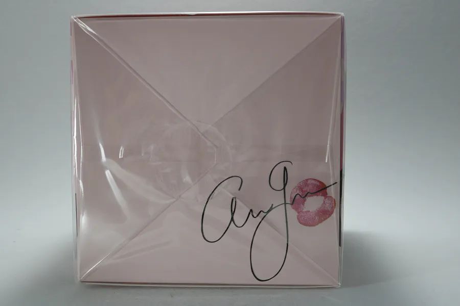 Ariana Grande Sweet Like Candy