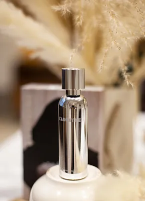 What We Do Is Secret L'Anonyme Extrait 