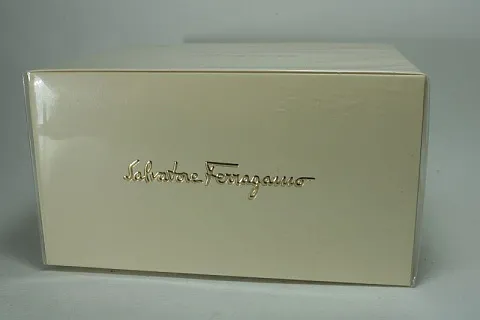 Salvatore Ferragamo Signorina Eleganza
