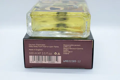 Escentric Molecules Molecule 01 + Patchouli