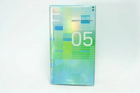 Escentric Molecules Escentric 05