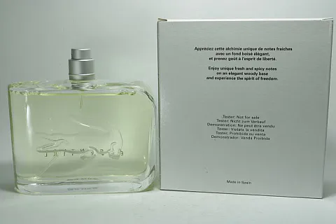 Lacoste Essential