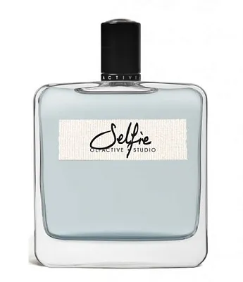 Olfactive Studio Selfie