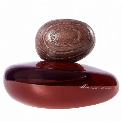 Majda Bekkali Mon Nom Est Rouge