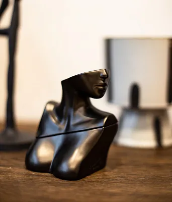 Billie Eilish Eilish No 2