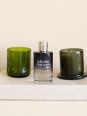 Juliette Has A Gun Musc Invisible