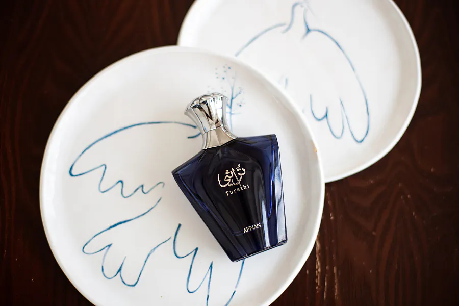 Afnan Turathi Blue