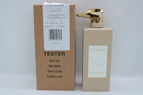 Trussardi Limitless Shopping Via della Spiga