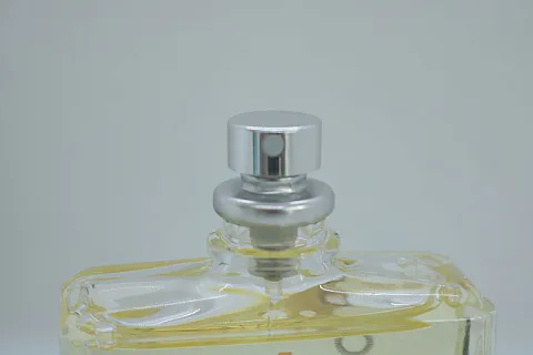 Escentric Molecules Molecule 01 + Cistus