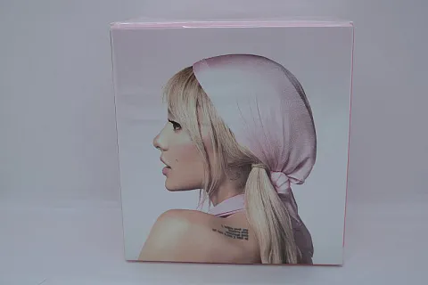 Ariana Grande Mod Blush