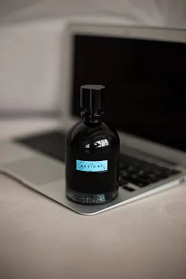 Once Perfume Desight