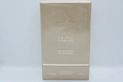 Trussardi Limitless Shopping Via della Spiga