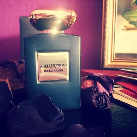 Giorgio Armani Rose d'Arabie