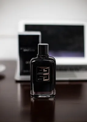 Givenchy Gentleman Society Eau de Parfum Extreme