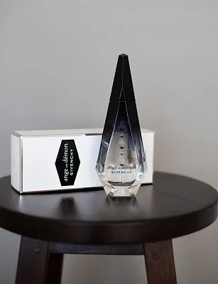 Givenchy Ange ou Demon