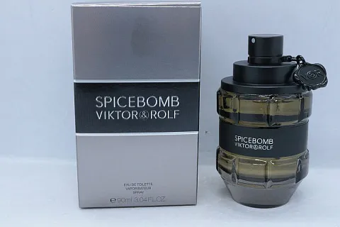 Viktor & Rolf Spicebomb