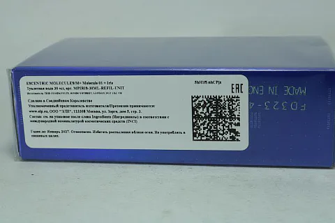 Escentric Molecules Molecule 01 + Iris