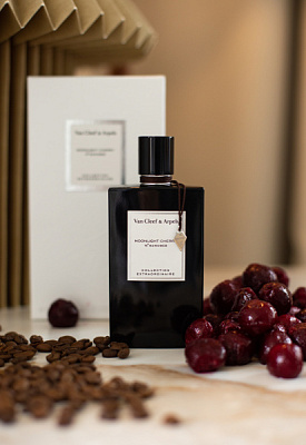 Van Cleef & Arpels Moonlight Cherry